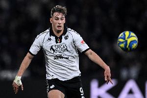 意媒：都灵&amp;博洛尼亚&amp;帕尔马有意F-埃斯波西托，国米愿意出租球员