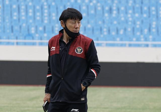 1653231364967027205.jpeg 3申台龙将指挥印尼队出战孟加拉队.jpeg