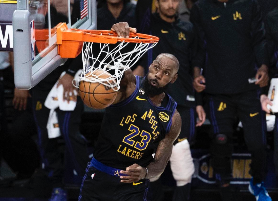 开云体育官网登录入口-狄龙:我可不敢喷以前的詹姆斯,他太强了!但现在他老了!